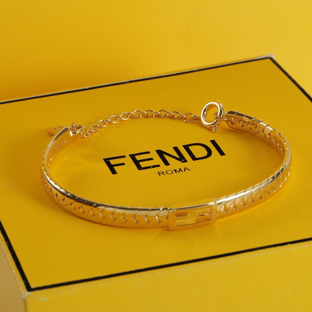Gold-coloured Baguette Bracelet