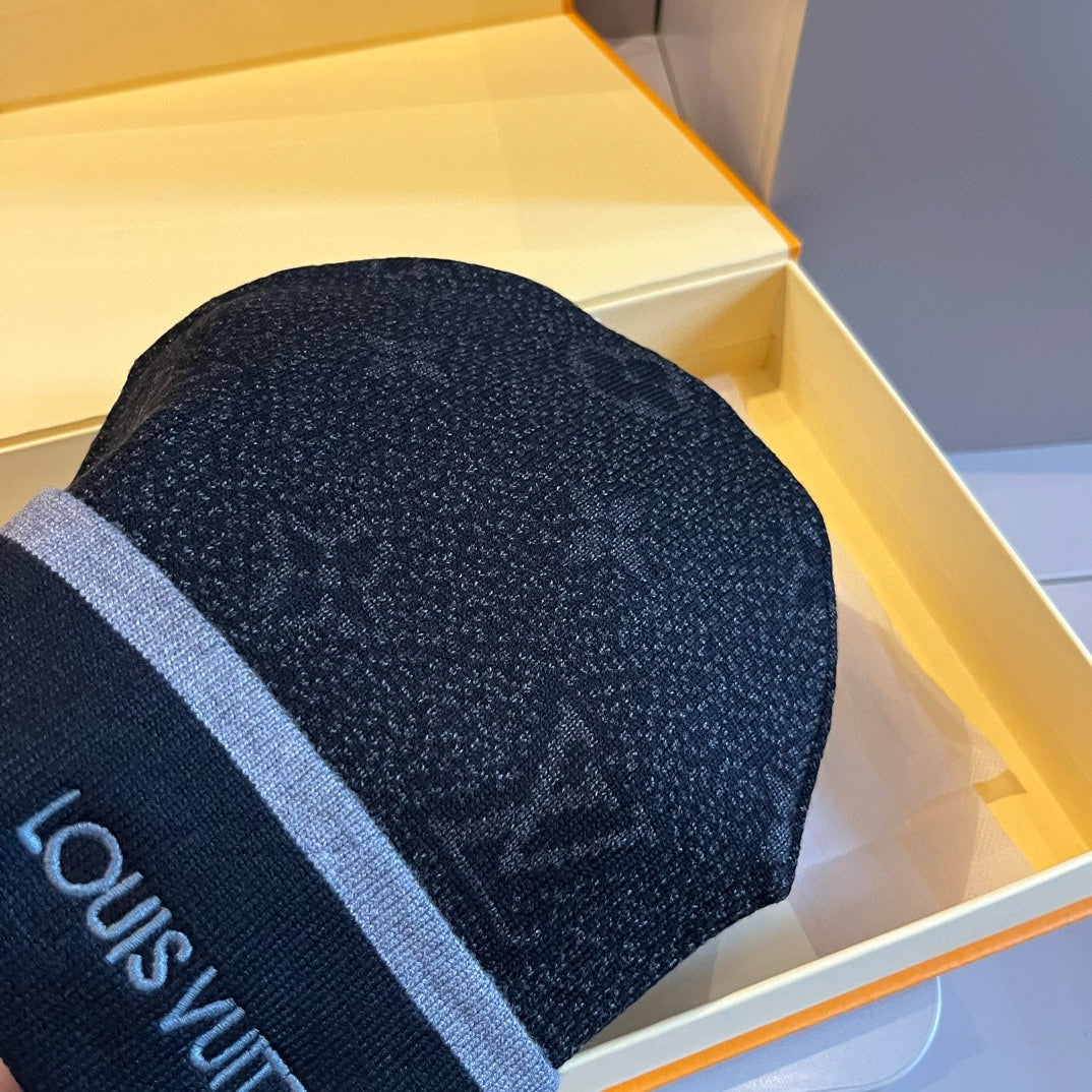 Unisex Fashionable Embossed Wool Beanie